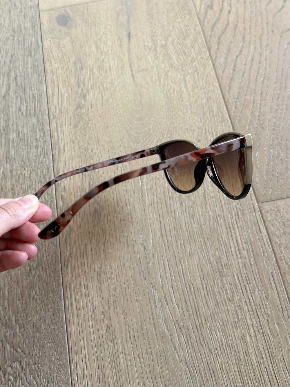 TAHARI TH777 UV Protective Women's Cat Eye Sunglasses